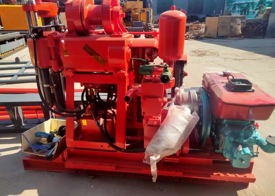 Räder brachten Technikbohrung Rig Mobile Equipment Diesel Power Gk 200 an