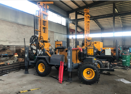 Raupe des Wasser-Brunnen-380V, die Rig Machine Driven By Diesel-Maschine bohrt