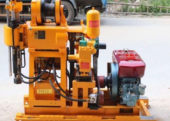 GK 200 Mineralkernbohrgerät 300 mm Lochdurchmesser Dieselmotor Hydraulische Exploration Engineering Equipment