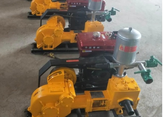 Austauschen der Triplex Spülschlamm-Pumpe BWs 160 mit Dieselmotor