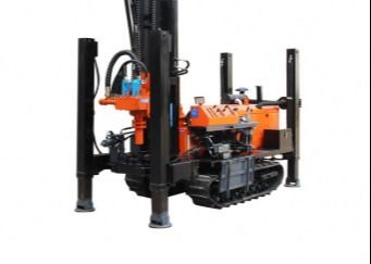 angepasste ST180 Wasserbrunnenausrüstung mit 13,3 kW Crawler-Bohrgerät