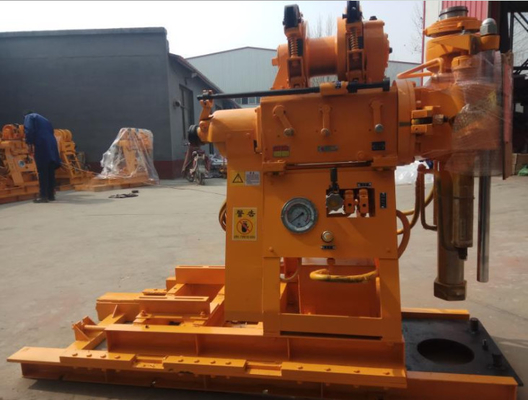 Zivil-150m hydraulische Wasser-Brunnenbohrung Rig Crawler Diesel Xy-1a